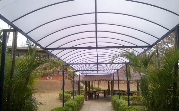 Toldos, coberturas, policarbonato, sombreadores