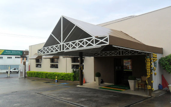 Toldos, coberturas, policarbonato, sombreadores